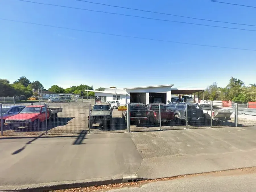 Riverdale Garage & Auto Parts
