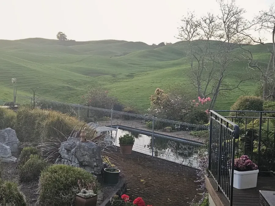 Carmel Farmstays & Tours