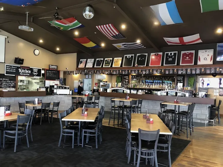 Smitty’s Sports Bar And Grill