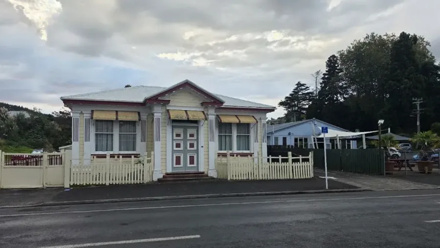 Kawhia Hotel