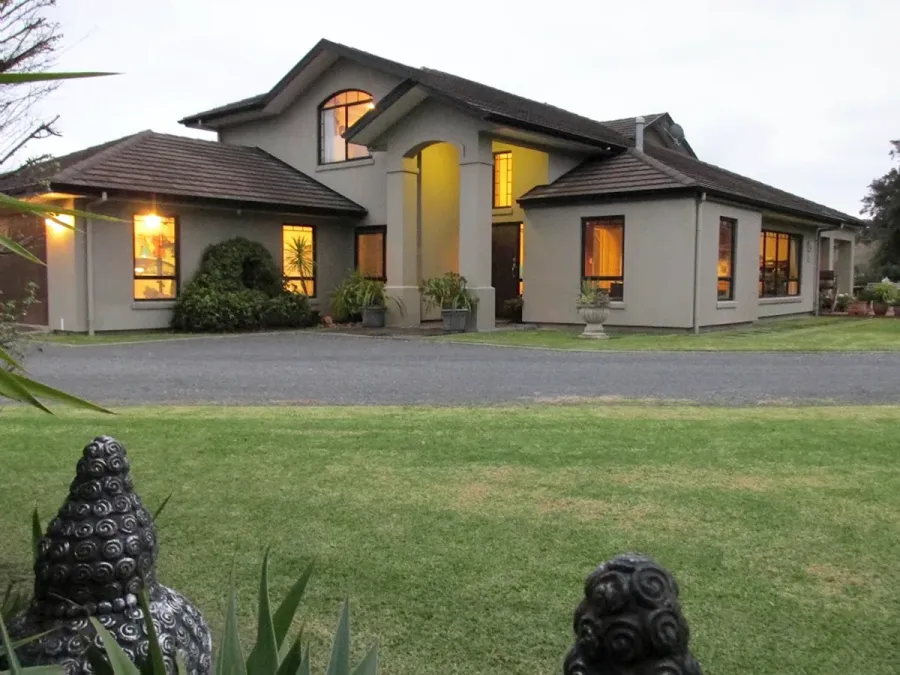 Mangrove Manor B&B