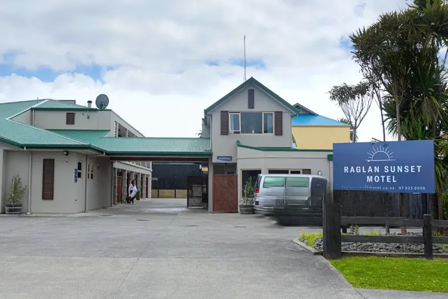 Raglan Sunset Motel
