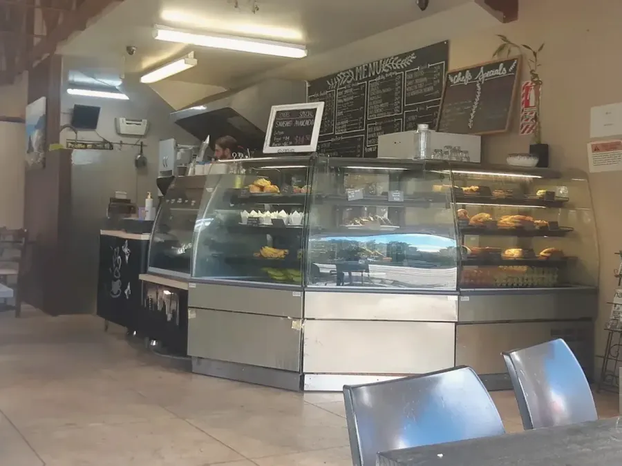 Cafe Redwoods