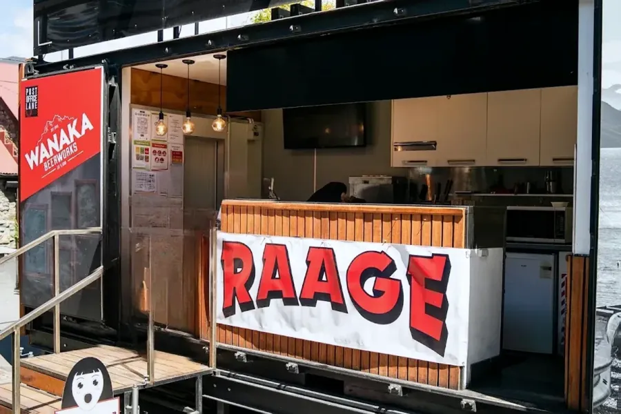 RAAGE Bowls & Burgers