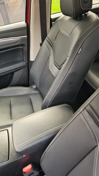 OLIVIA CAR VALET
