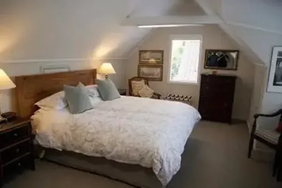 Sunny Glen Cottage