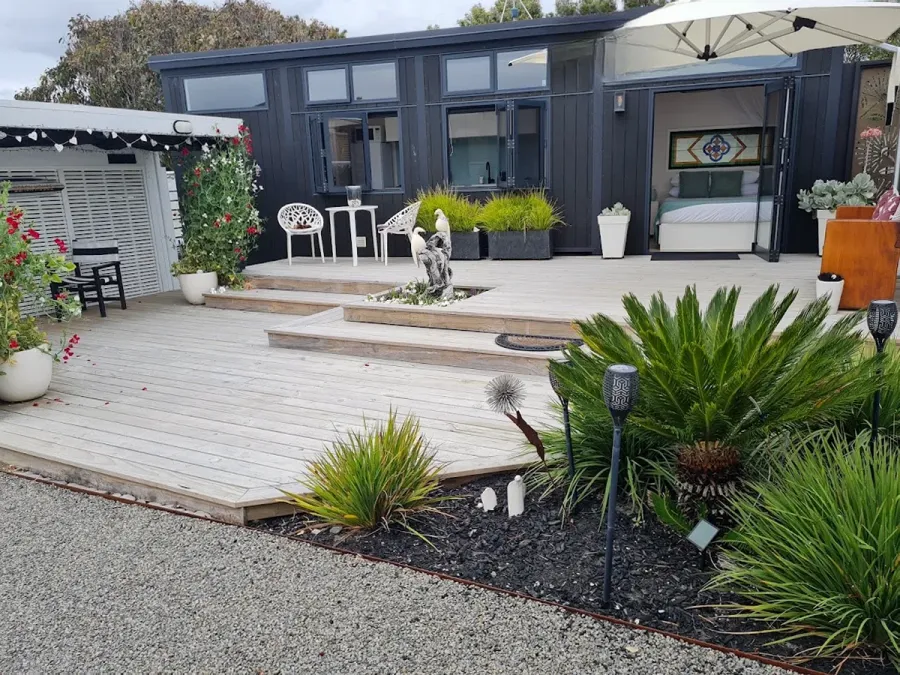 Aroha Tiny House B&B
