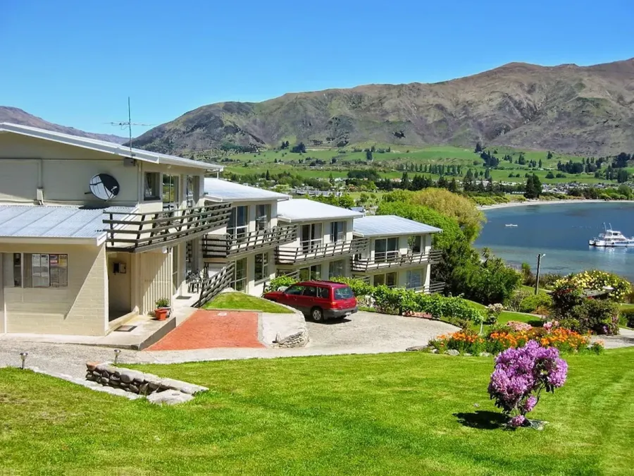 Panorama Court