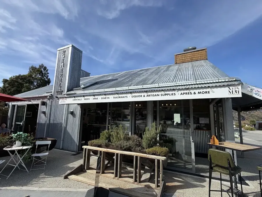 The General Kitchen & Bar