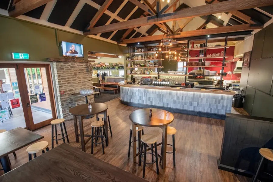 Paulina's Bar