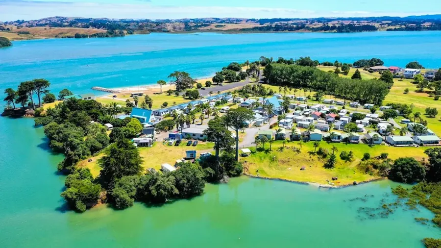 Clarks beach Holiday Park
