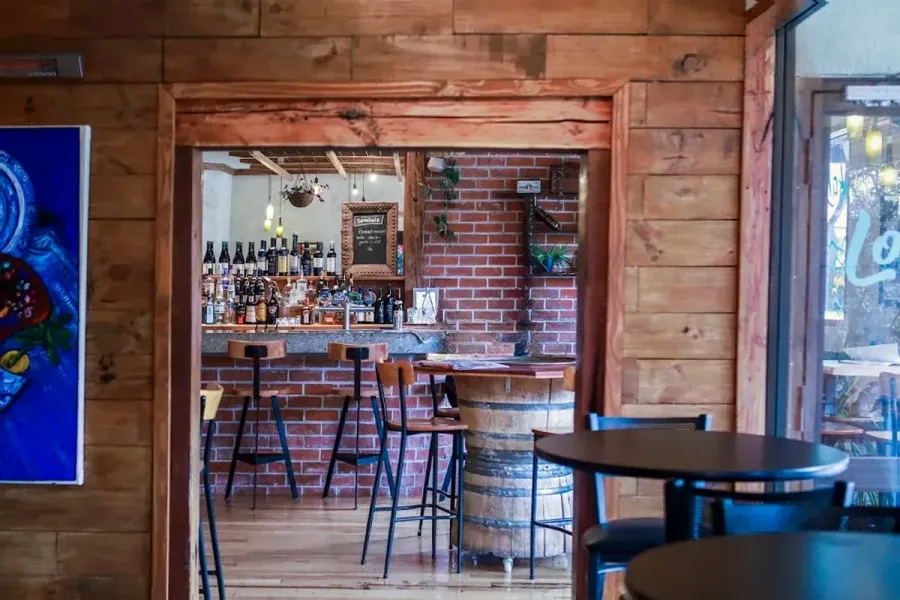 Lokal Kitchen & Bar