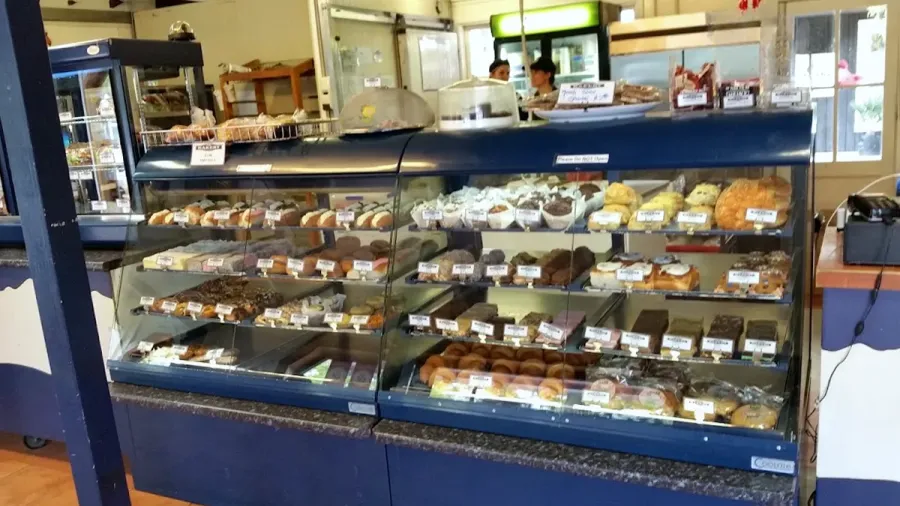 Doughbin Bakery and Restaurant