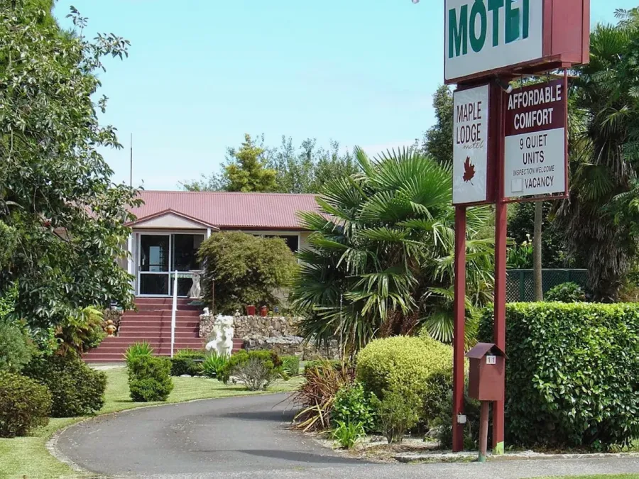 Maple Lodge Motel