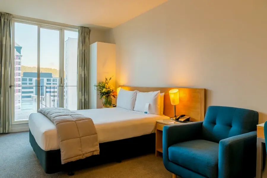 Astelia Apartment Hotel
