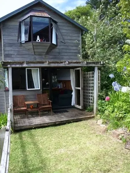 Grafton Cottage & Chalets