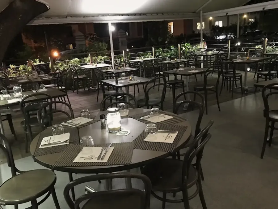 Au P'tit Café