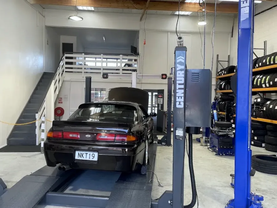 National tyres and Auto care Ltd