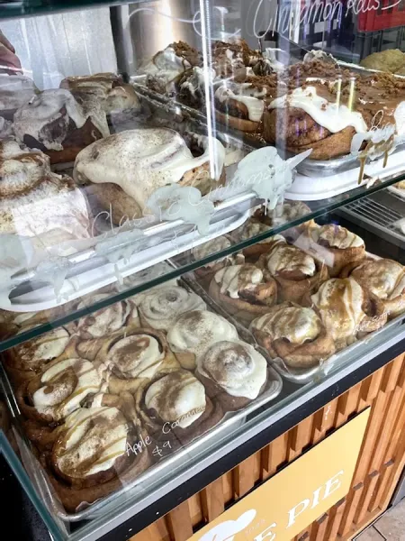 Bite The Pie Bakery&Café