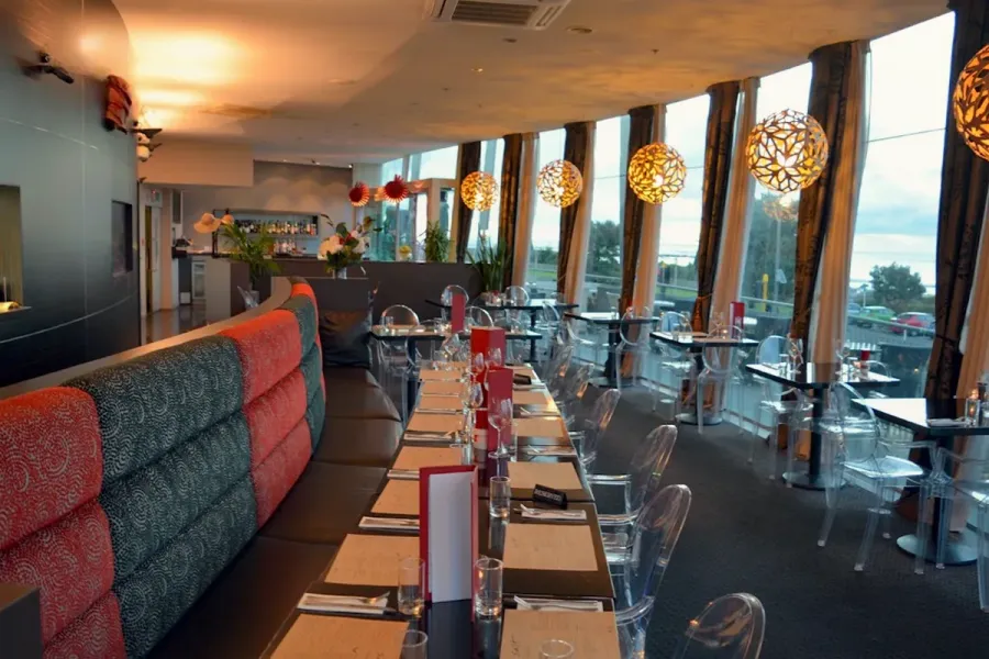Salt Restaurant & Bar