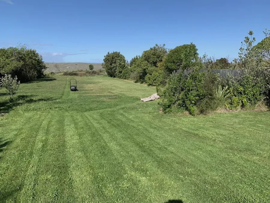Onland Lawns and More