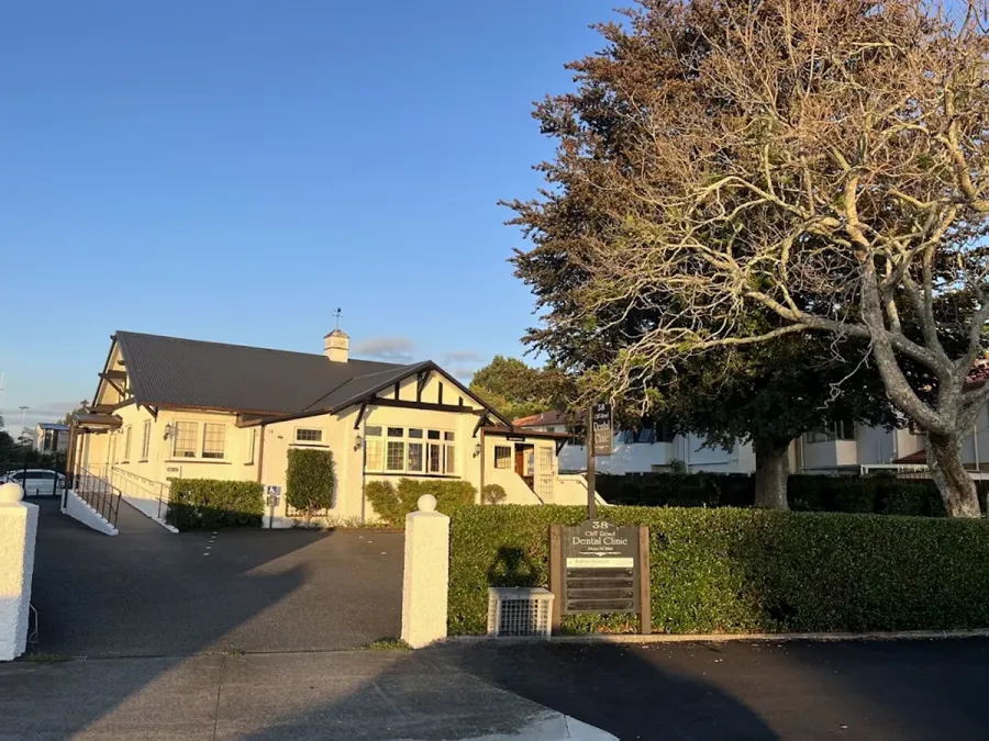 Dental Implant Centre