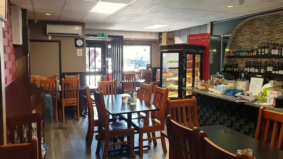 Kiwi Cafe & Restaurant