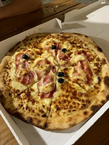 Pizza Nera