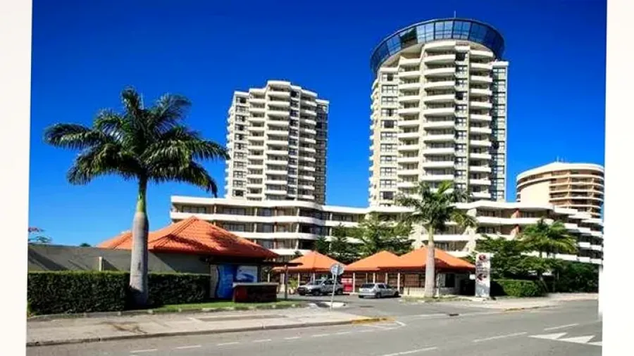 Ramada Hotel & Suites by Wyndham Noumea