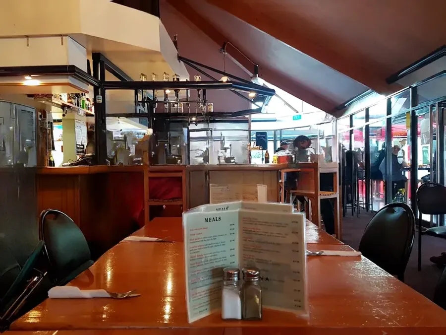 Bills Bar & Bistro