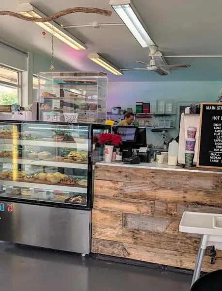 Main street cafe huntly