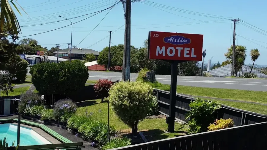 Aladdin Motel