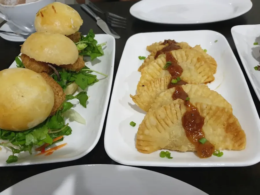 Izzy's Restaurant