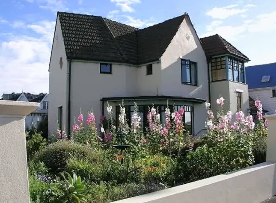 Admirals Landing Waterfront Bed & Breakfast