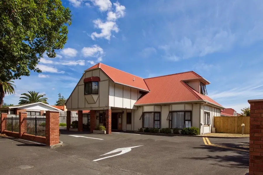 Aspen Manor
