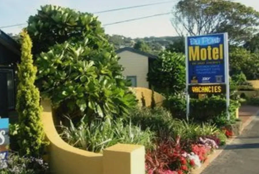 Dupont Motels