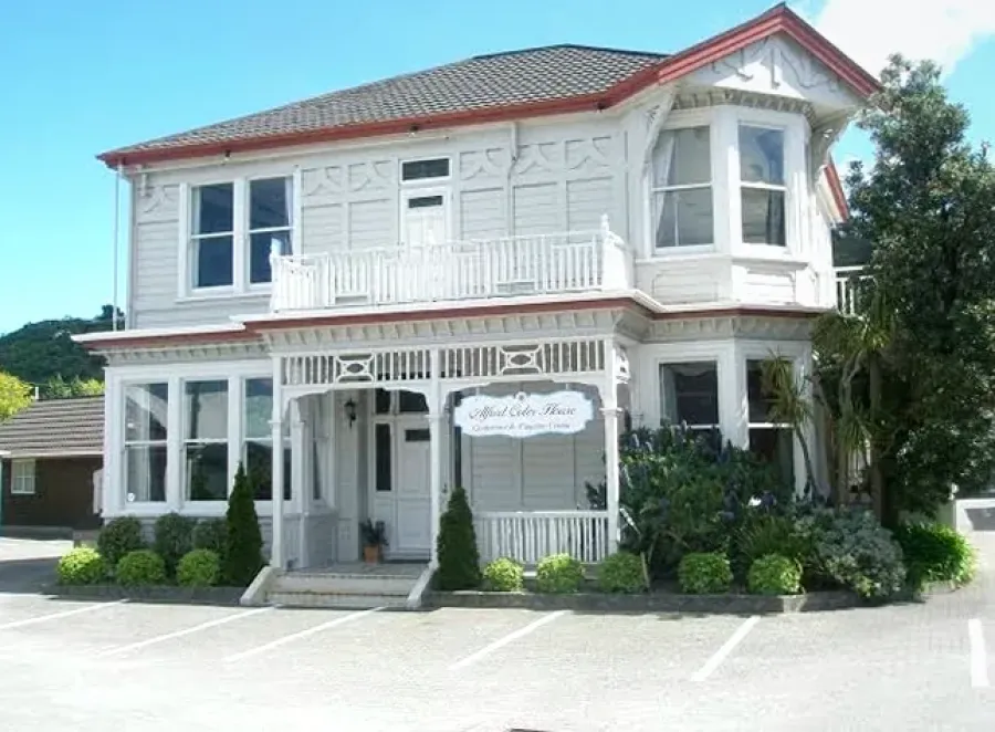 Settlers Motor Lodge