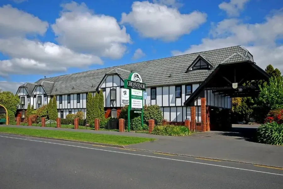 Grosvenor Motor Inn