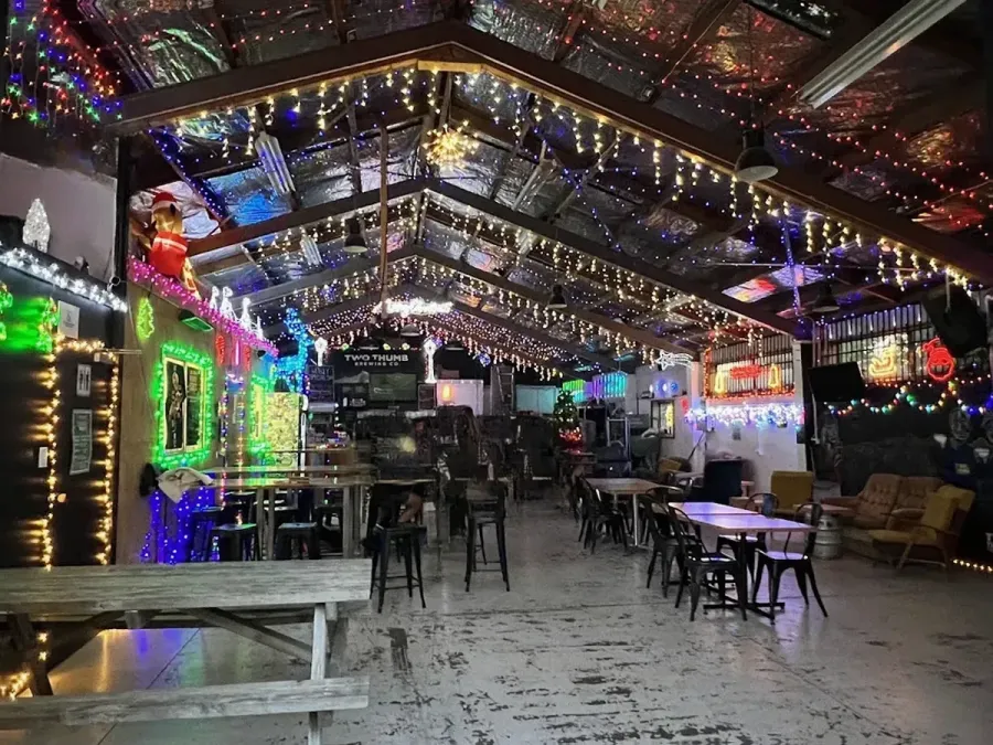 Two Thumb Brewing Co. on Manchester