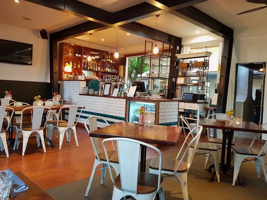 Ombrellos Kitchen & Bar