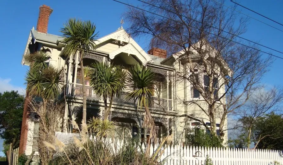 Artica Art & Accommodation, Port Chalmers, Dunedin, New Zealand