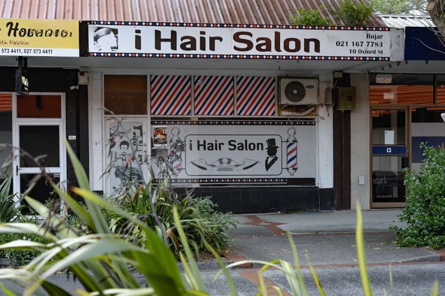 I hair saloon