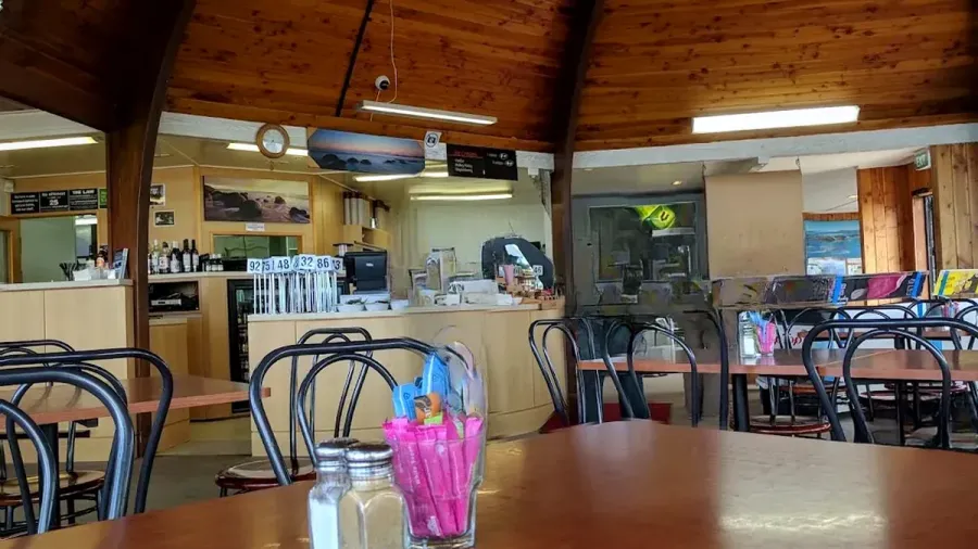 Moeraki Boulders Cafe