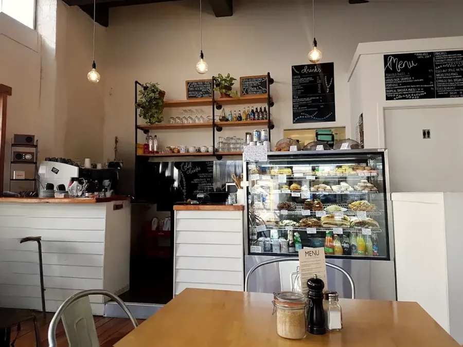 Emmalou Macaron & Coffee House