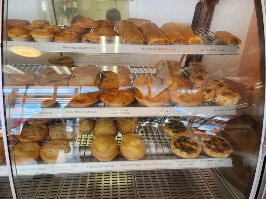 Angkor Wat Kiwi Bakery & Cafe