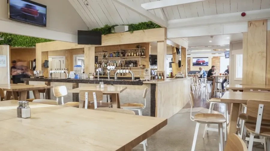 Boundary Tap & Kitchen