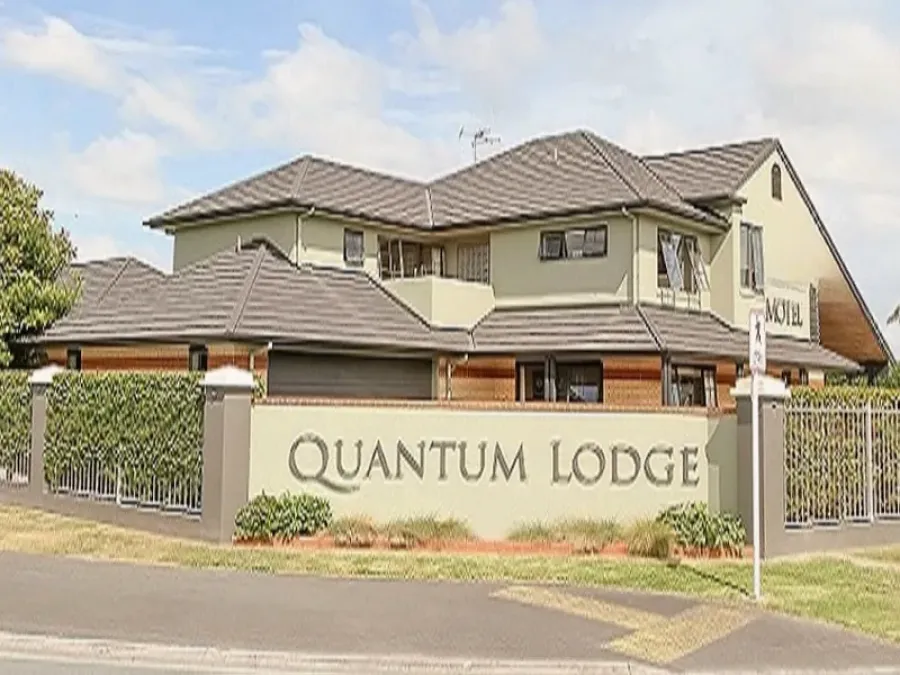 Quantum Lodge Motor Inn