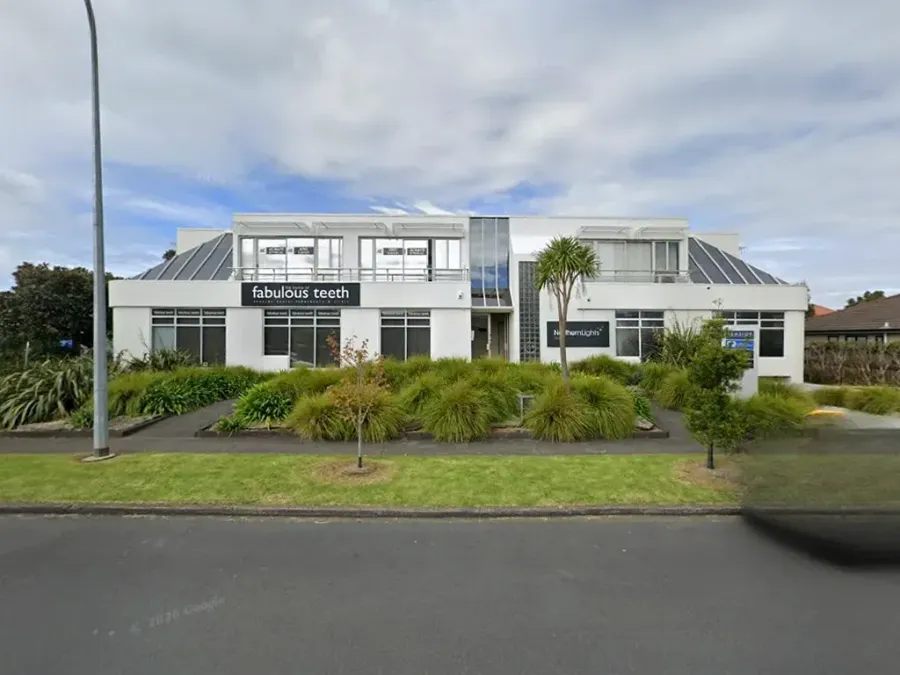 Seaside Dental Laboratory & Denture Clinic