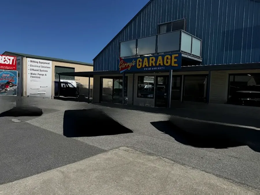 Garry's Garage