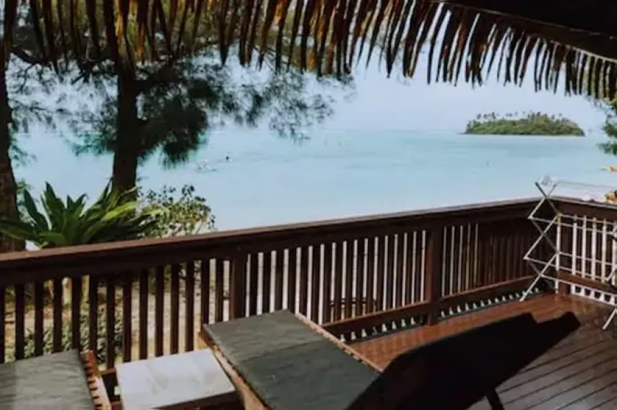 Muri Shores